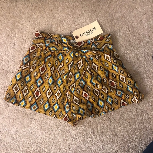 TCEC Aztec Print Shorts - Picture 5 of 5